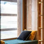 Chalet Mayen, Luxueux Et Intimiste *