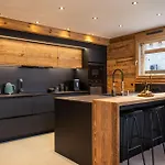 Chalet Mayen, Luxueux Et Intimiste