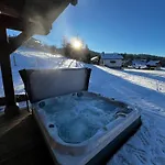 Mayen, Luxueux Et Intimiste *